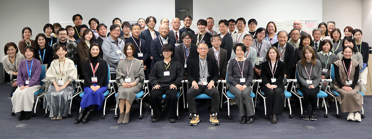 �u�t�𗬉� �W���ʐ^